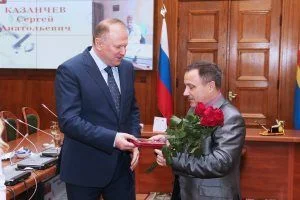 Семь врачей региона отмечены государственными наградами и наградами Калининградской области Семь врачей региона отмечены государственными наградами и наградами Калининградской области