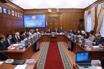 Минздрав РФ намерен поддержать регион в решении вопроса о выделении федеральных средств для строительства онкоцентра Минздрав РФ намерен поддержать регион в решении вопроса о выделении федеральных средств для строительства онкоцентра