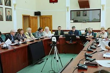 Майский Указ Президента, касающийся роста зарплат бюджетников, исполняется в соответствии с «дорожными картами» Майский Указ Президента, касающийся роста зарплат бюджетников, исполняется в соответствии с «дорожными картами»